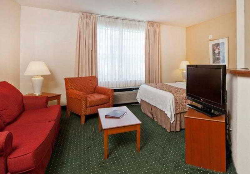 Towneplace Suites Charlotte University Research Park Luaran gambar